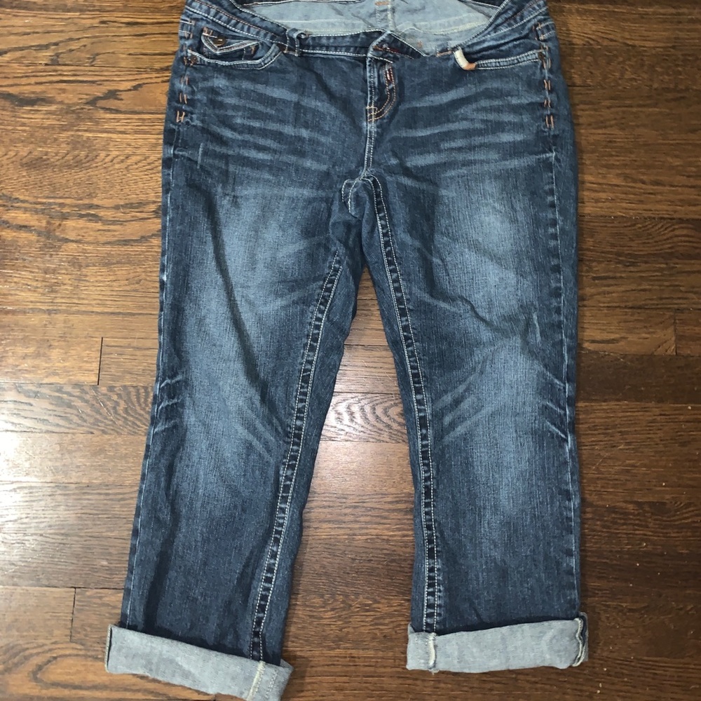 Maurices Capris size 14